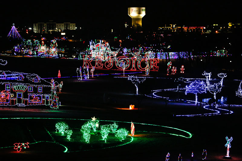 Gallery 3 - Christmas in the Park